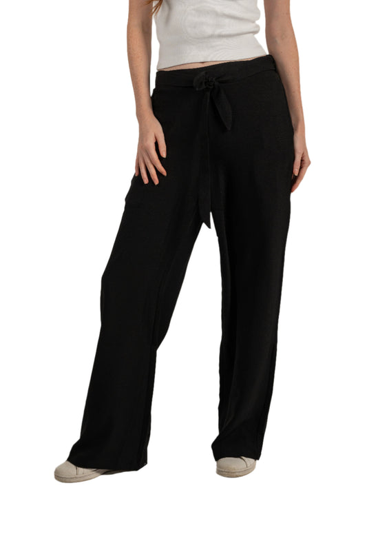 By Christa Linen Flawy Black Pants